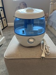 NEW Vicks Sweet Dreams Cool Mist Ultrasonic Humidifier w/ Projector VUL575