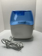 Vicks Filtered Cool Mist Humidifier VEV400V 1.1 Gal-24 HR Run
