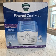 Vicks Filtered Cool Mist Humidifier, Medium Room, 1.1 Gallon Tank – Humidifier