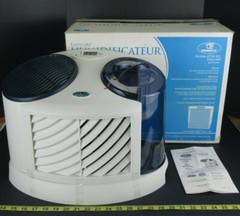 New In Box Essick Air EasyCare Table Top Humidifer Model 7D6 100 120VAC