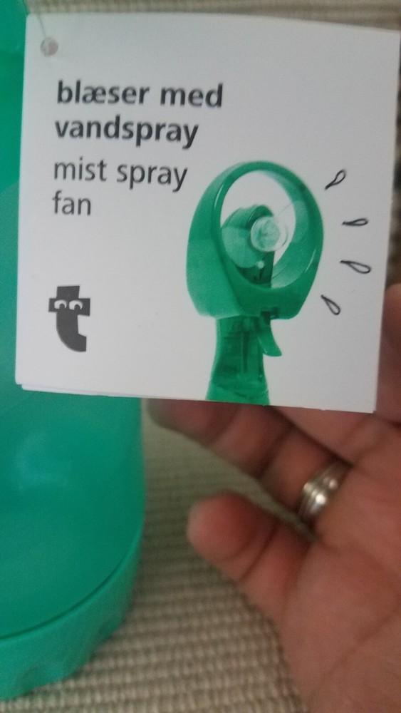 Mist Spray ,red And Pink,fan,vent