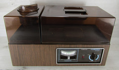 1980s Robeson Ultrasonic Humidifier UH500 Tabletop Portable Directional Vapor Sp