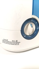 Vicks V750 Warm Mist Room Humidifier 1.0 Gallon Capacity