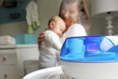 Crane EE-5951 Ultrasonic Cool Mist Humidifier 0.2 Gal Blue & White – Quiet Baby