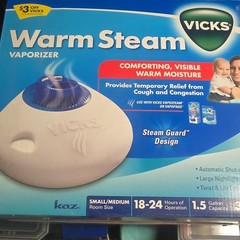Vicks Warm Mist Steam Vaporizer Humidifier V150SGN 1.5 gal Night Light