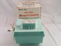 Vintage Sunmark Cool Spray Humidifier Model 660 For Parts Only!