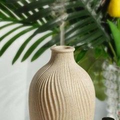 80ml Air Humidifier USB Vase Shape Aromatherapy oils Disperses a natural scent