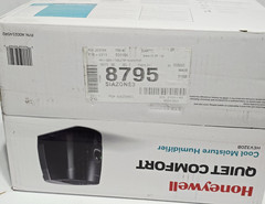 (1)-Honeywell Quiet Comfort Small/Med Room Cool Mist Humidifier HEV320B Sealed