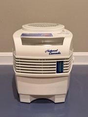 Lasko Natural Cascade 1100 Evaporative Humidifier Quiet 1000 sq ft White