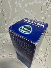 Vicks Advanced Waterless Vaporizer Mini Plug-In w/Adjustable Nightlight NEW