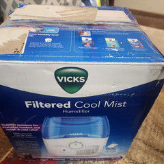 Vicks V4600 1.2gal. Cool Mist Humidifier