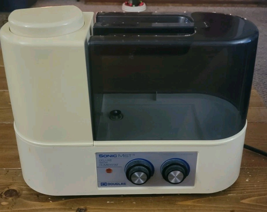 Vintage Douglas Products Ultrasonic Humidifier w/ Humidistat and Mist Intensity