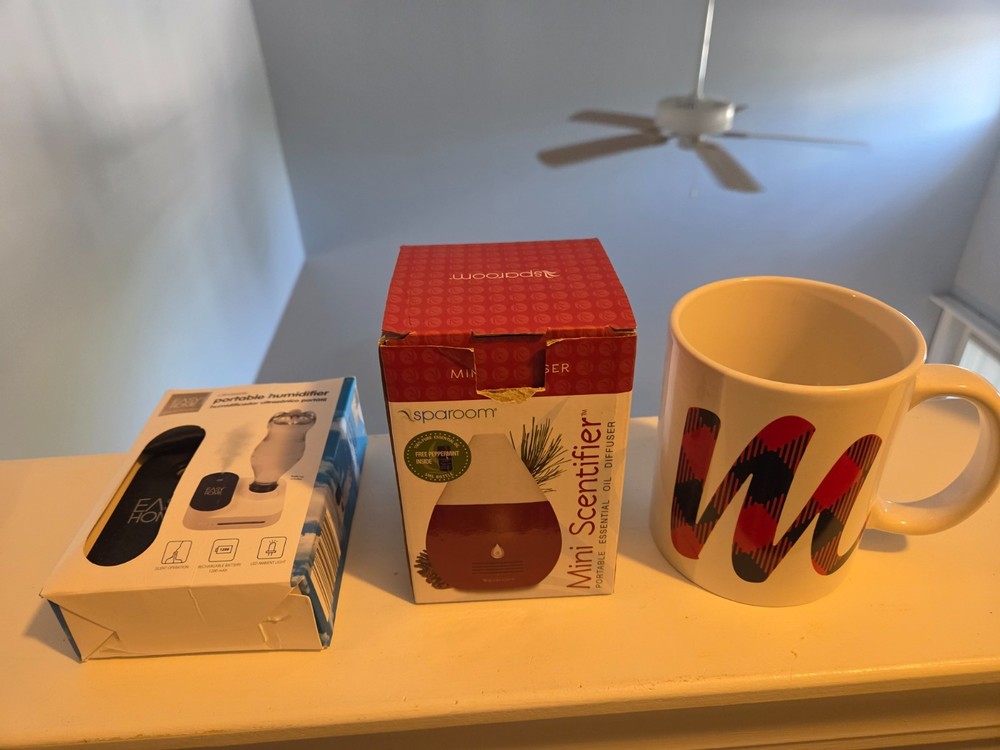 Estate Items: Portable Humidifier, Mini-Scentifier/Diffuser/”M” Coffee Mug
