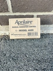 AprilAire 4655 Manual Whole-House Duct or Wall Mounted Humidifier Control