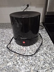Holmes Ultrasonic Compact Humidifier 2 Quiet Cool Mist Setting No Filter Needed