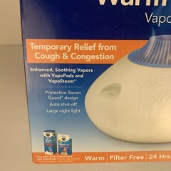 Vicks Warm Steam Vaporizer Humidifier With Night Light – 1.5 Gallon Capacity