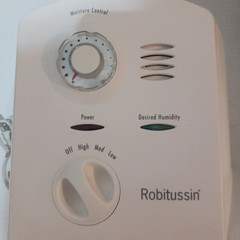 Robitussin Humidifier Natural Cool Moisture Comforting Relief 3 Gallon DH-835