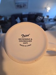 Estate Items: Portable Humidifier, Mini-Scentifier/Diffuser/”M” Coffee Mug