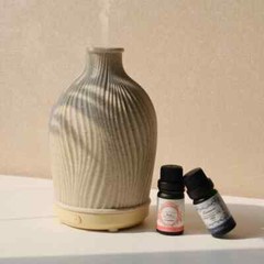 80ml Air Humidifier USB Vase Shape Aromatherapy oils Disperses a natural scent