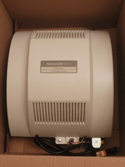 Honeywell HE360A Fan-Powered Whole House Humidifier with Installation Kit – NEW