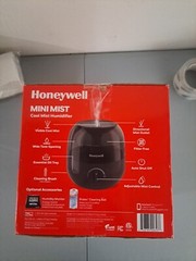 Honeywell – 0.5 Gal Mini Mist Cool Humidifier – Black. READ DISCRIPTION!!!!!