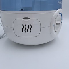 Vicks Filter Free Cool Mist Humidifier V4600 1.2gal