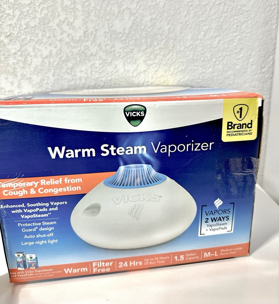 Vicks Warm Steam Vaporizer Humidifier 1.5 Gallon White W/ Extra Vapor Pads Works