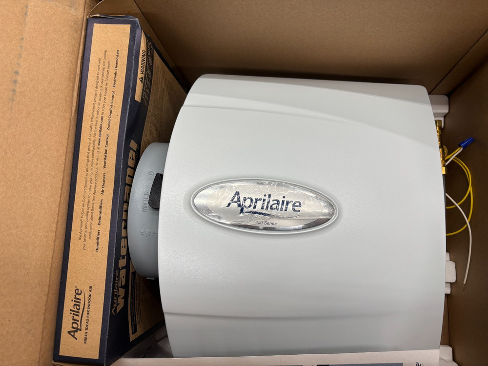 AprilAire 400 Whole House 17 Gal. for up to 5,000 sq.ft. Evaporative Humidifier