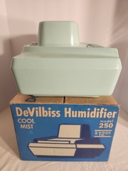 Devilbiss Humidifier Model 250 1.5 Gallon Capacity VINTAGE With Manual And Box