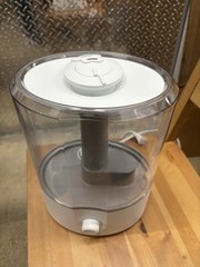 Vissani 1 Gal. Ultrasonic Humidifier 360 Degree Turning Dual Nozzle Cool Mist