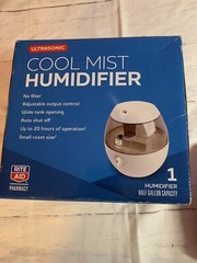 Rite Aid Ultrasonic Cool Mist Humidifier Half Gallon Model LUL520 Health dry air