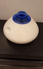 Vicks Warm Steam Vaporizer, Mall to Medium Rooms, 1.5 Gallon Tank V150SGN, White