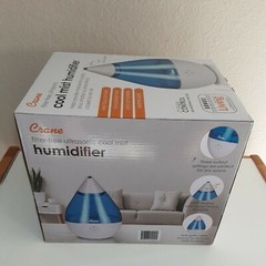 Crane Ultrasonic Cool Mist Humidifier Filter Free 1/2 Gallon Blue and White