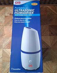CVS pharmacy Portable Ultrasonic Cool Mist Humidifier One-Touch White/Blue