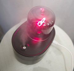 Cool Mist Humidifier/mini Night Lamp, Heart Magenta LED Light.3 perf. 5V, corded