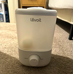LEVOIT Classic 160 Tabletop Cool Mist Humidifier 0.7 Gal White