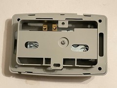 4655 Manual Whole-House Duct or Wall Mounted Humidifier Control Humidistat