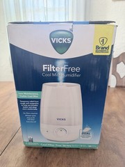 Vicks 1 Gallon Filter Free Cool Mist Humidifier, 400 Sq ft, White, VUL545