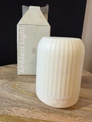 Wellable Ambient Light Humidifier, 250ml Ultrasonic Aromatherapy Diffuser