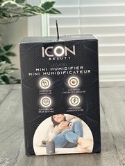 Icon Beauty Mini Humidifier 2 LED Light Options, Portable & Lightweight
