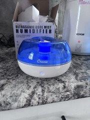 0.2 Gal. 2-in-1 Ultrasonic Cool Mist Humidifier & Aroma Diffuser for Small Rooms