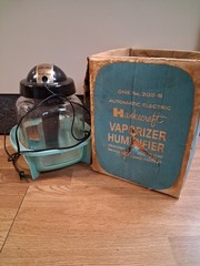 Vintage Hankscraft Automatic Electric Vaporizer Humidifier model 202C MCM glass