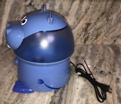 Crane EE-8245 Humidifier Cool Mist Hippo Animal Holstein 1 Gallon Ultrasonic