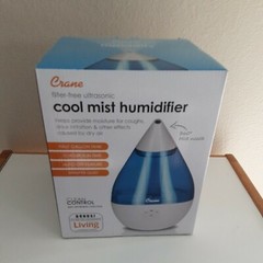 Crane Ultrasonic Cool Mist Humidifier Filter Free 1/2 Gallon Blue and White