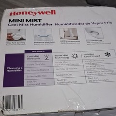 Honeywell Mini Mist Cool Mist Ultrasonic Humidifier, Filter-Free, White HUL525W