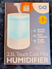 Humidifier Touch Cool Mist 2.5 L Tank Aromatherapy 20 Hr run time Colored Lights