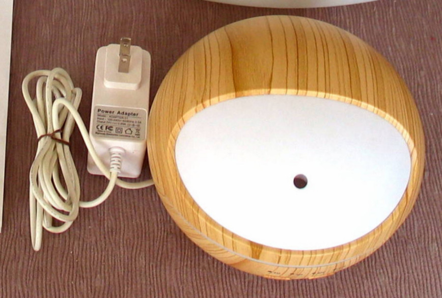 Aromatherapy steam Diffuser, Wood Grain, adapter included – tested working