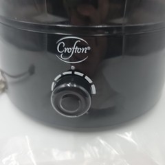 Crofton Ultrasonic Humidifier Penguin 1 Gallon