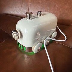 Mini USB Cool Mist Humidifier Portable Small Train Discontinued