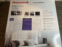 Honeywell Top Fill Cool Mist Humidifier Ultra Quiet w/ Auto Shut-Off Used